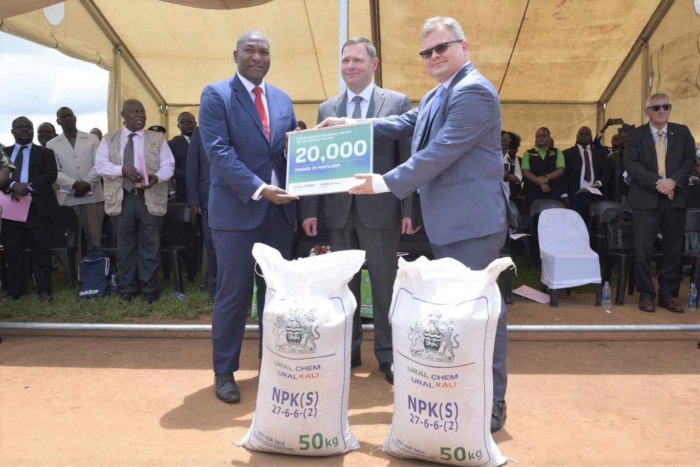 Uralchem-Uralkali Officially Hands Over a Humanitarian Shipment of Fertiliser to Malawi